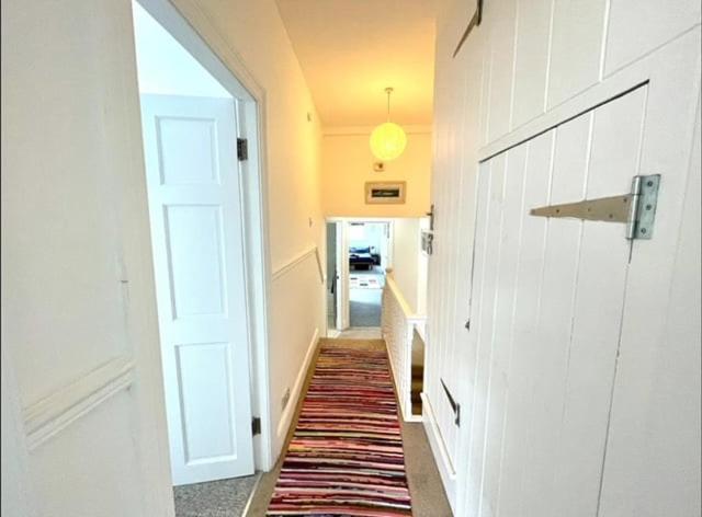 *Family Home In Mumbles. Close To The Beach* Esterno foto